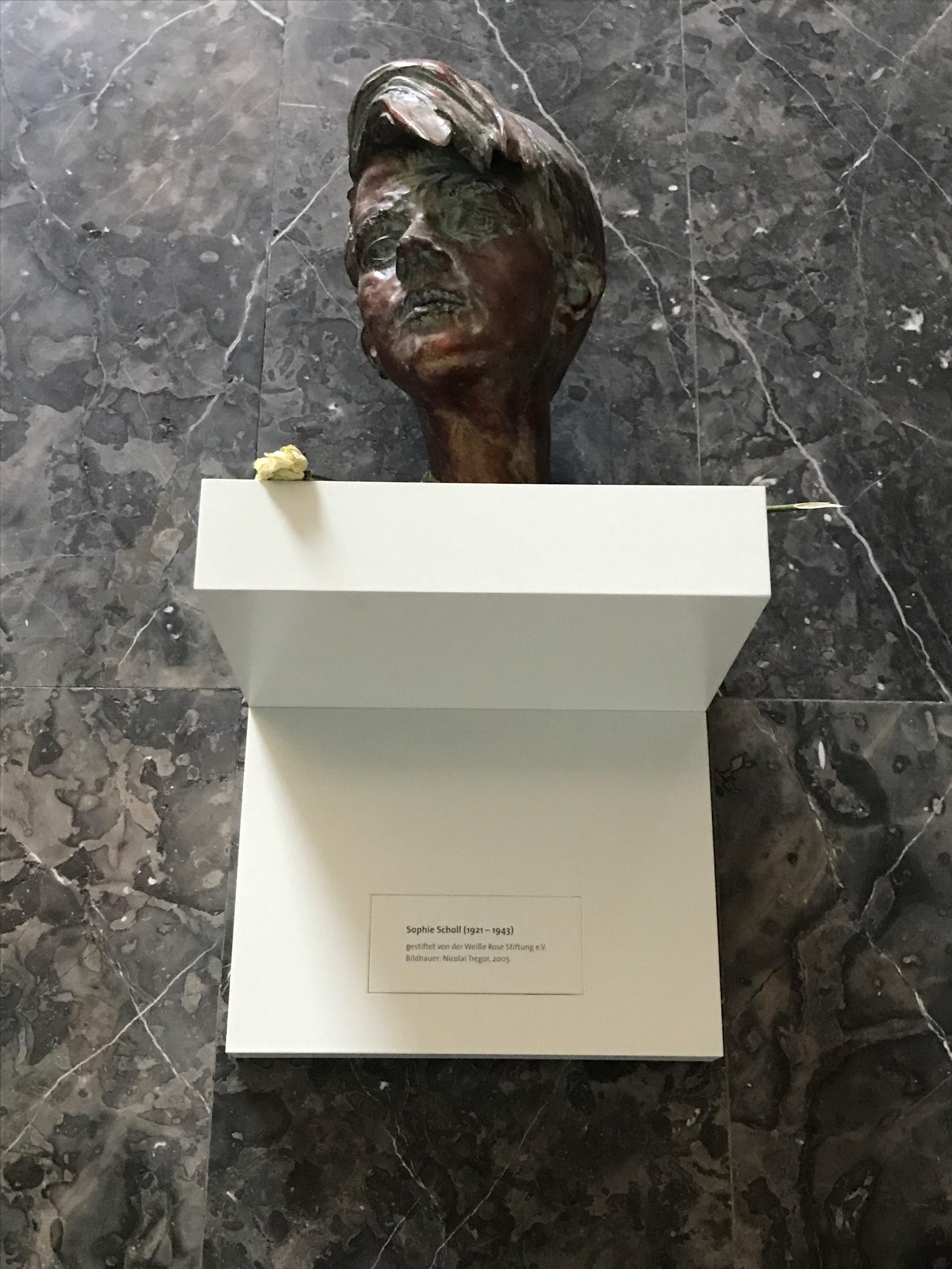Sophie Scholl's bust, Munich, by Sal Mangione.jpg